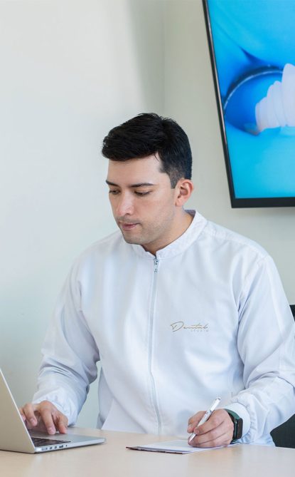 Dr. Luis Eduardo Pecheco Dental Studio Xela Dr. Luis Eduardo Pecheco Dental Studio Xela